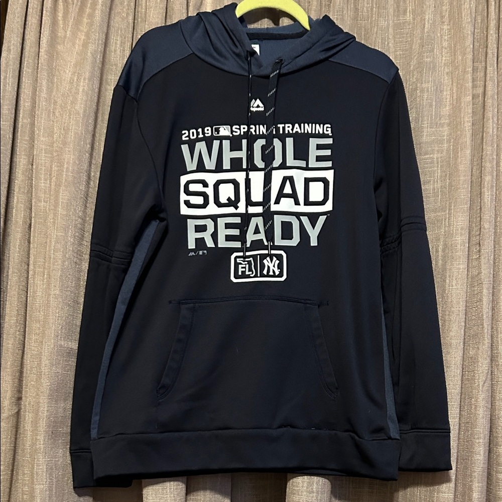 NYY Majestic spring training, 2019 hoodie size medium